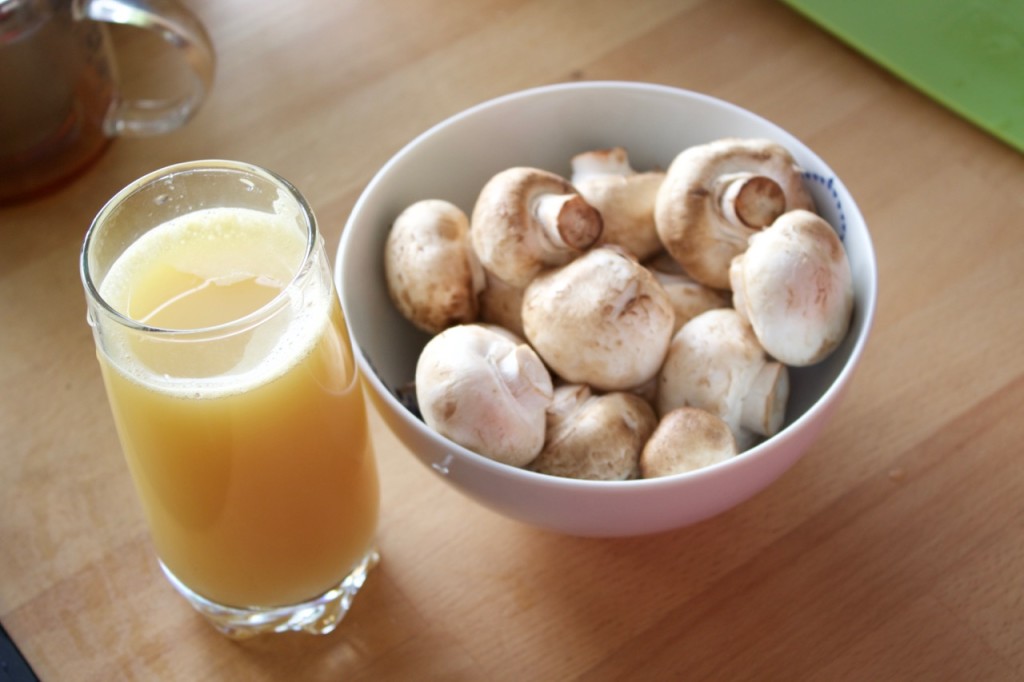 Summer drinks with Organic Mushrooms tinctures